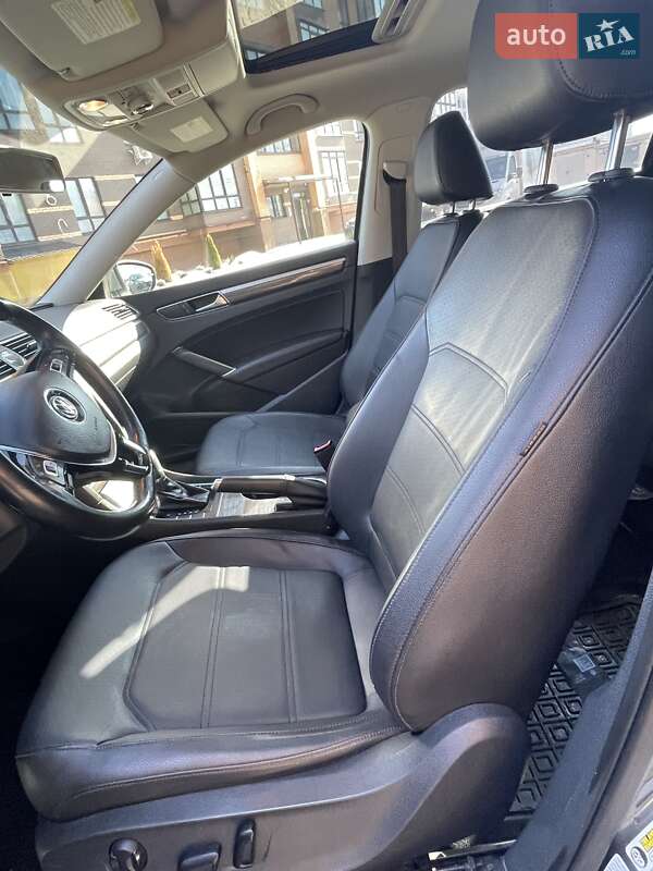 Седан Volkswagen Passat 2016 в Чернигове