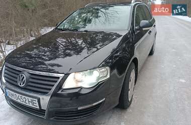 Універсал Volkswagen Passat 2010 в Житомирі