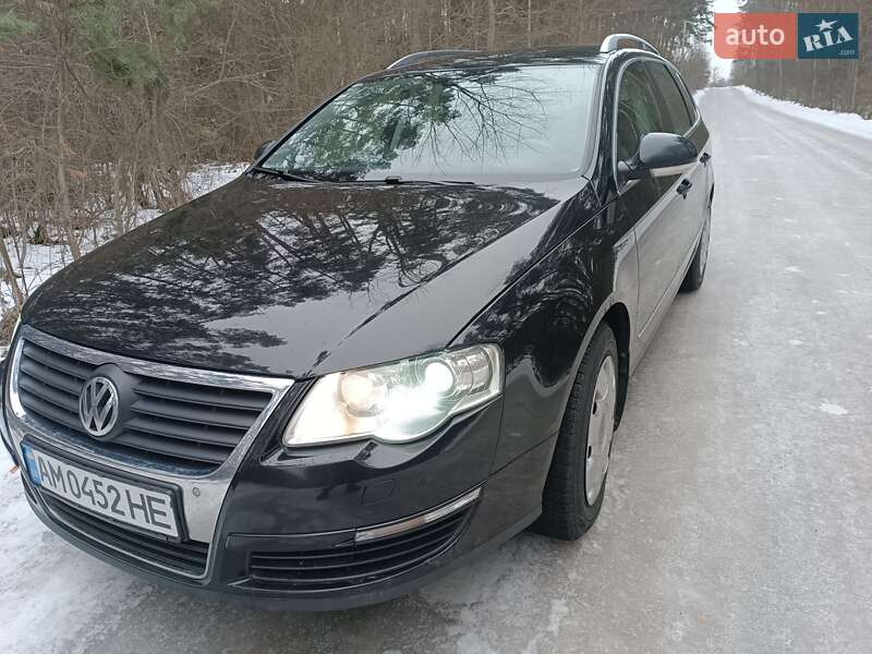 Универсал Volkswagen Passat 2010 в Житомире