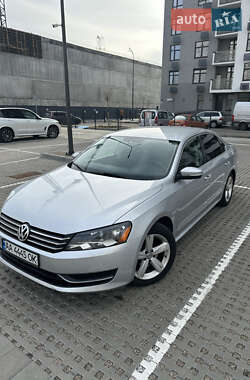 Седан Volkswagen Passat 2012 в 