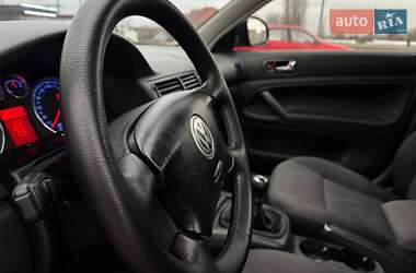Универсал Volkswagen Passat 2005 в 