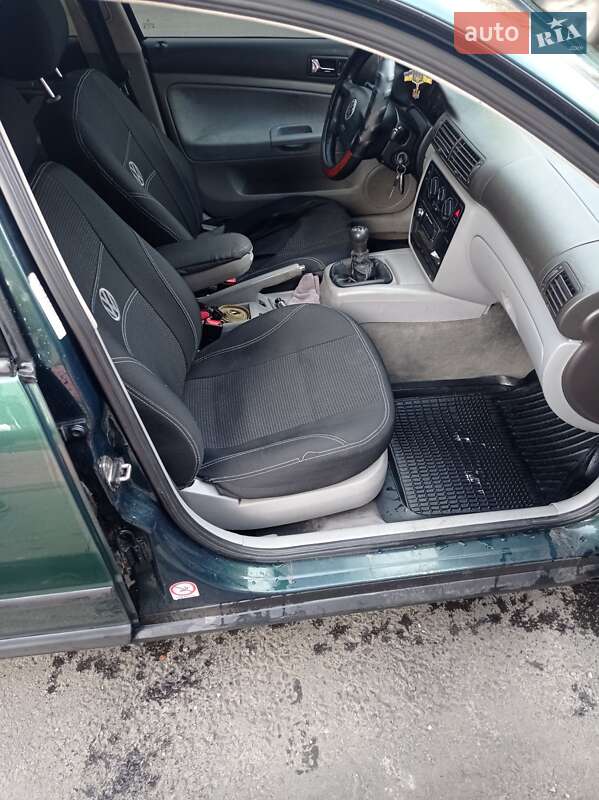 Седан Volkswagen Passat 1997 в Киеве