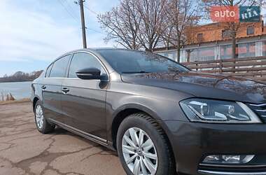 Седан Volkswagen Passat 2013 в Бердичеве