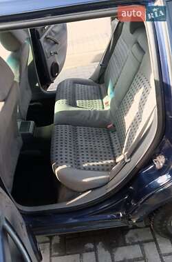 Универсал Volkswagen Passat 2000 в 