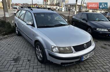 Универсал Volkswagen Passat 1999 в 