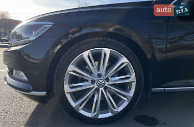 Универсал Volkswagen Passat 2016 в 