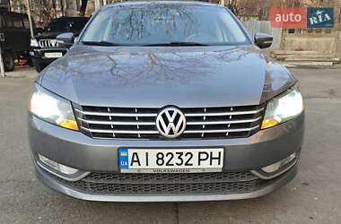 Седан Volkswagen Passat 2013 в Киеве