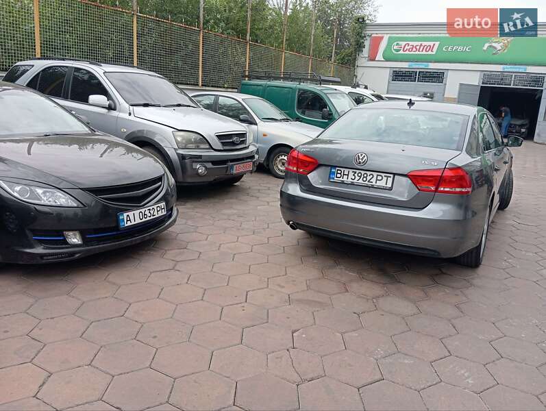 Седан Volkswagen Passat 2014 в Одессе