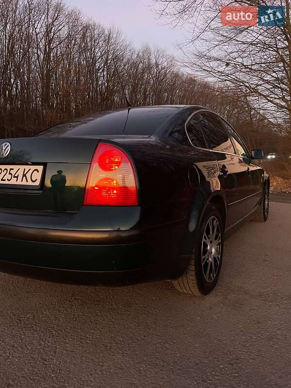 Седан Volkswagen Passat 2002 в Вінниці