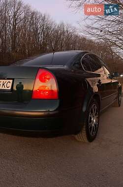 Седан Volkswagen Passat 2002 в 