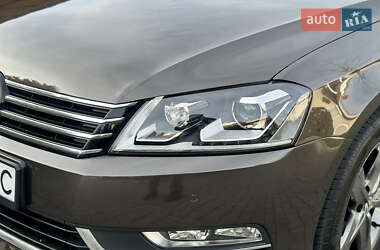 Седан Volkswagen Passat 2013 в 