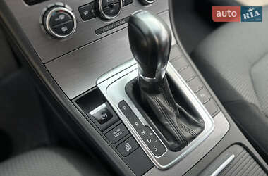 Седан Volkswagen Passat 2013 в 