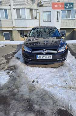 Седан Volkswagen Passat 2012 в Києві