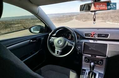Седан Volkswagen Passat 2010 в Одессе