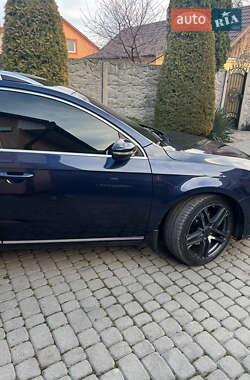 Универсал Volkswagen Passat 2011 в 
