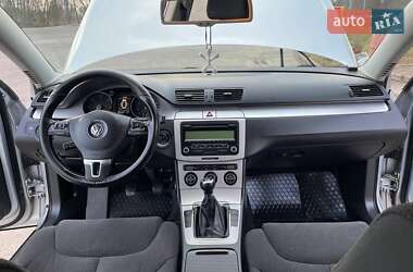 Універсал Volkswagen Passat 2010 в 