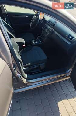 Универсал Volkswagen Passat 2010 в 