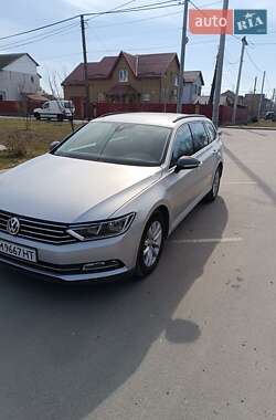 Універсал Volkswagen Passat 2019 в Звягелі