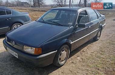 Седан Volkswagen Passat 1991 в Сторожинце