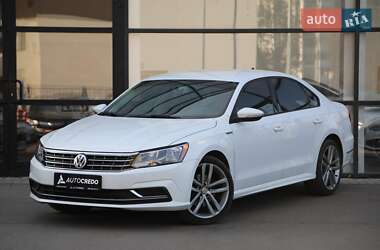 Седан Volkswagen Passat 2017 в Харькове