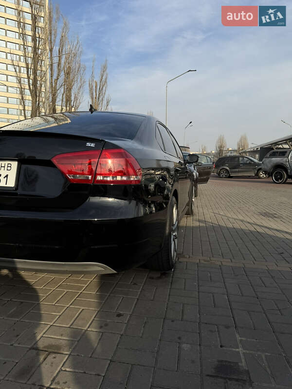 Седан Volkswagen Passat 2013 в Києві фото 9 Седан Volkswagen Passat 2013 в Києві