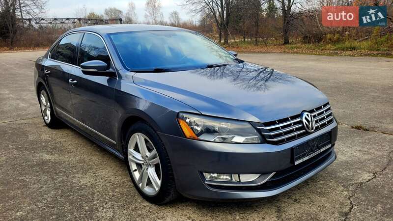 Седан Volkswagen Passat 2013 в Львове