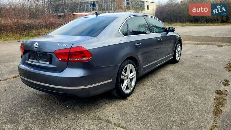 Седан Volkswagen Passat 2013 в Львове