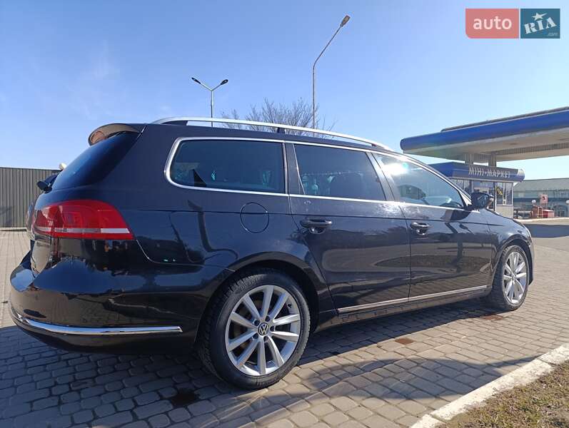 Універсал Volkswagen Passat 2011 в Івано-Франківську