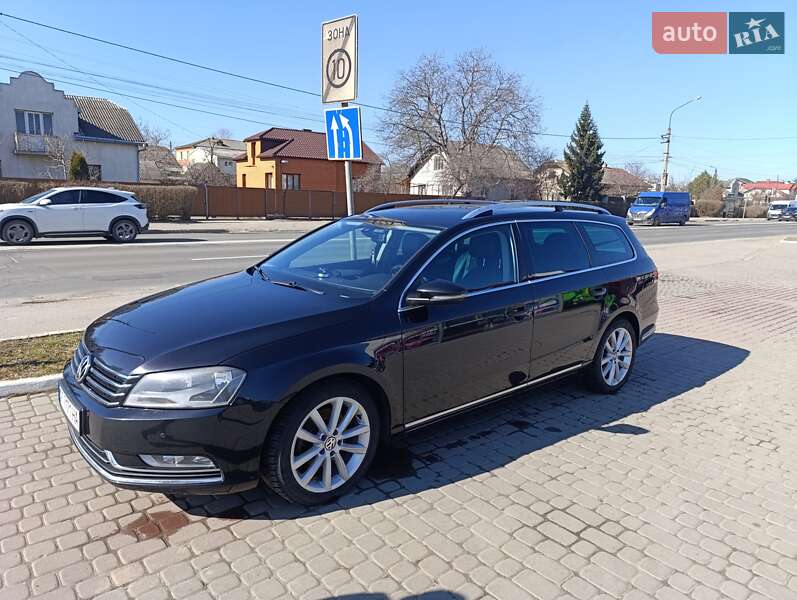 Універсал Volkswagen Passat 2011 в Івано-Франківську