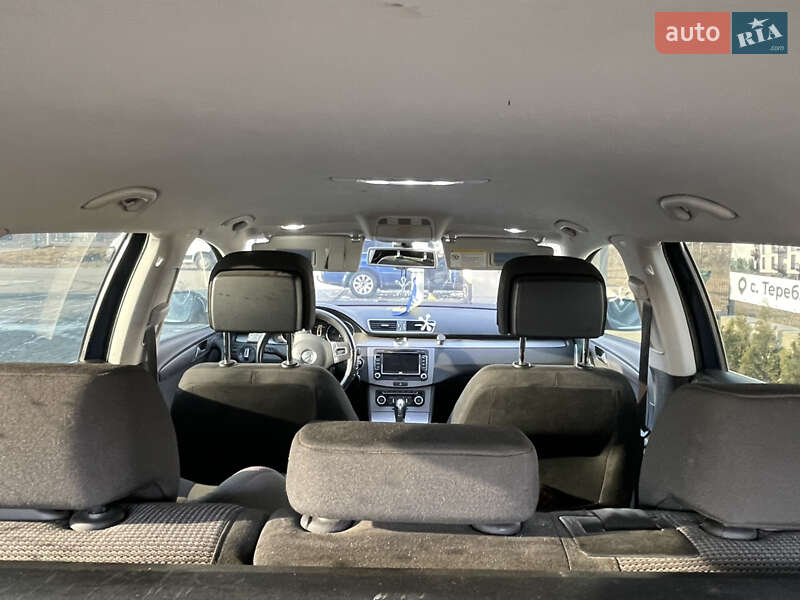 Универсал Volkswagen Passat 2011 в Хусте