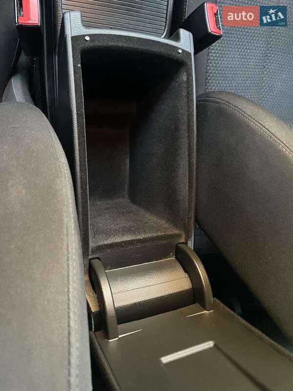 Универсал Volkswagen Passat 2006 в Самборе фото 25 Универсал Volkswagen Passat 2006 в Самборе