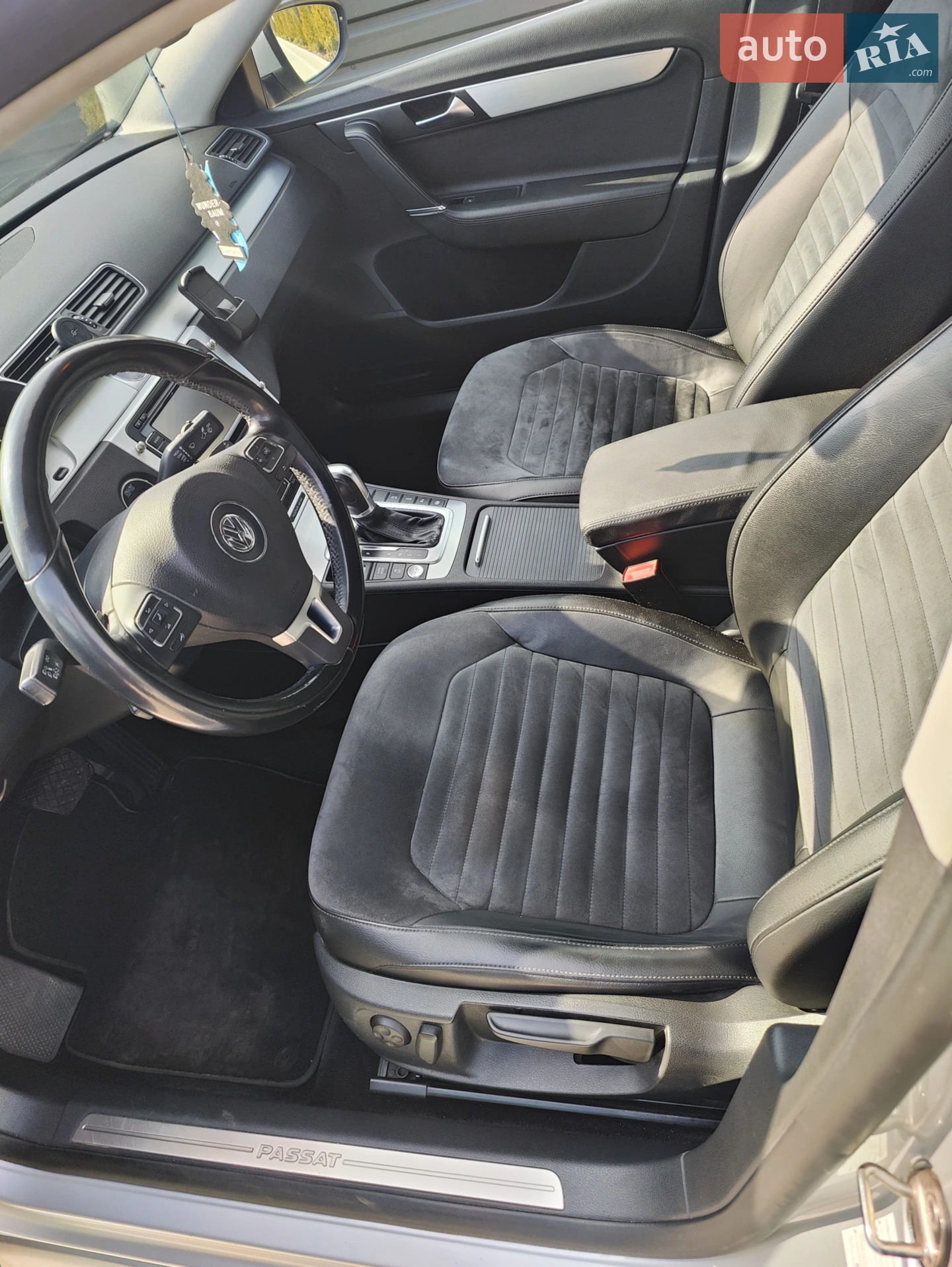 2010 Volkswagen Passat - мініатюра 10