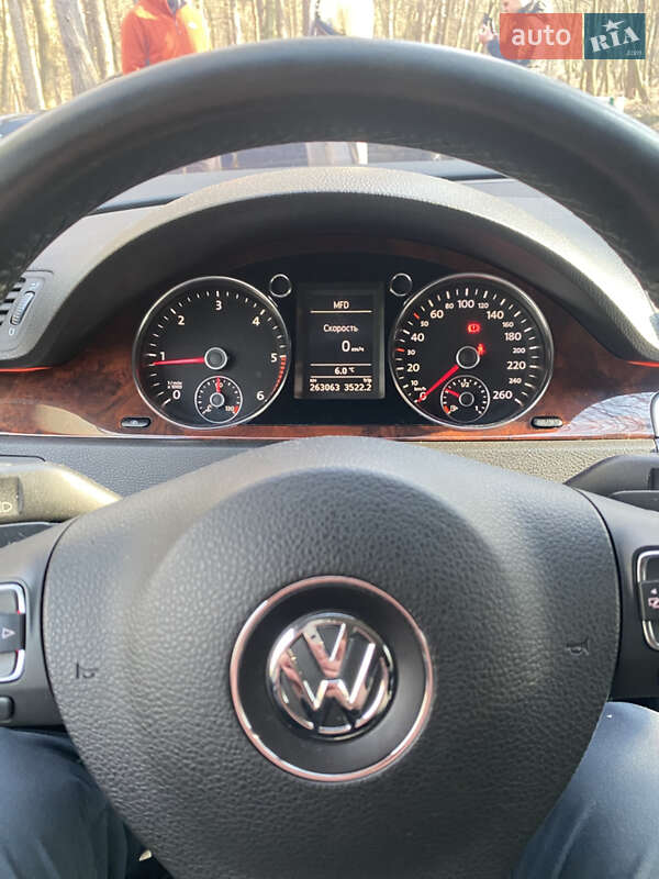 Універсал Volkswagen Passat 2006 в Луцьку