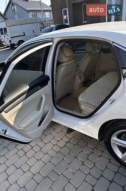 Седан Volkswagen Passat 2015 в 