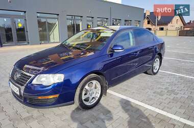Седан Volkswagen Passat 2005 в 