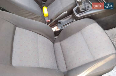 Седан Volkswagen Passat 2000 в 