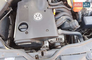 Седан Volkswagen Passat 2000 в 