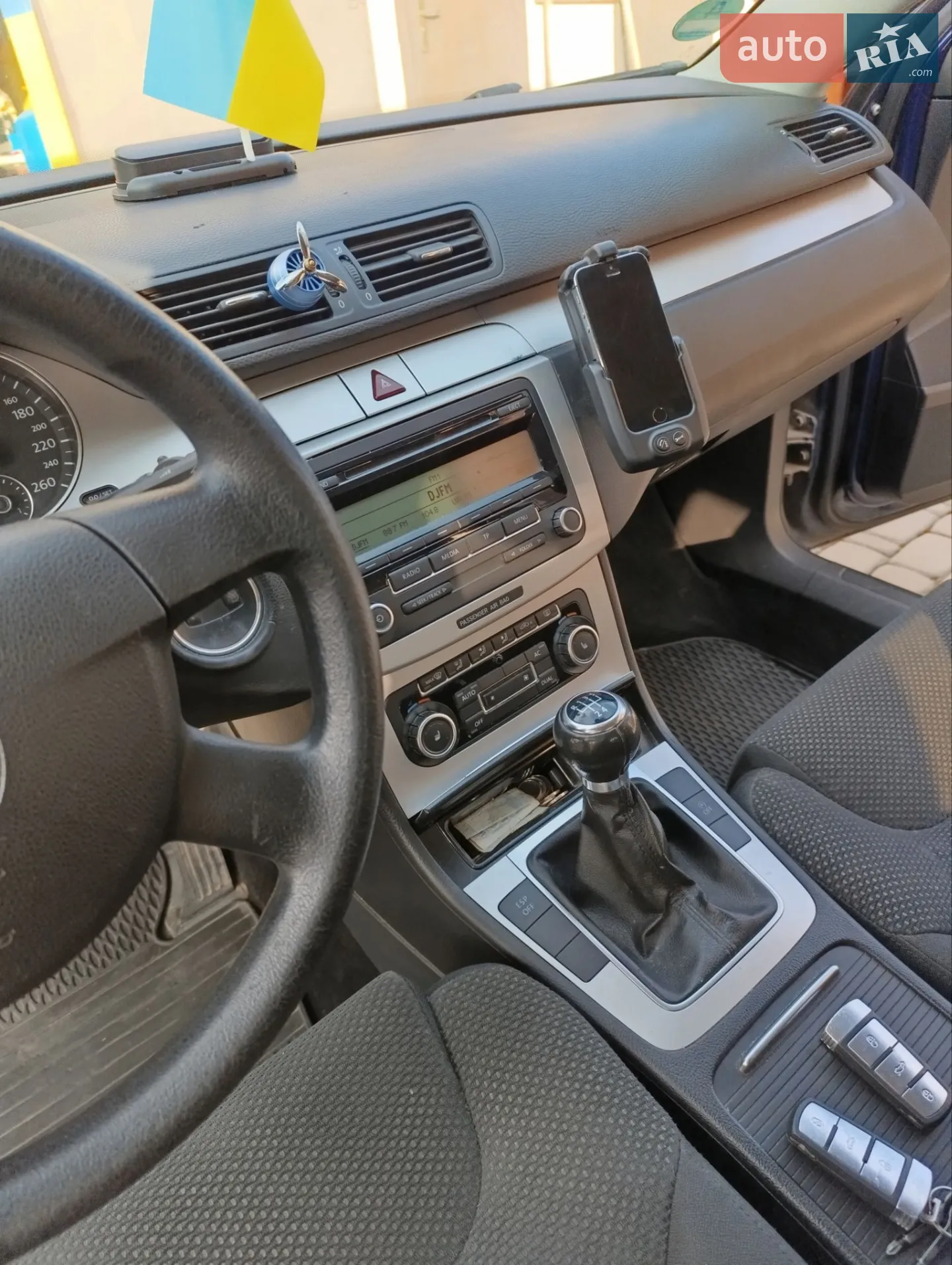 2010 Volkswagen Passat - мініатюра 5