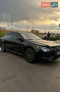 Седан Volkswagen Passat 2013 в Киеве