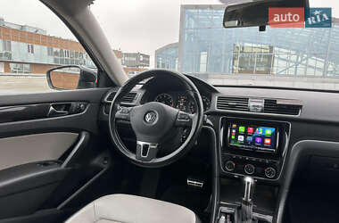 Седан Volkswagen Passat 2014 в 