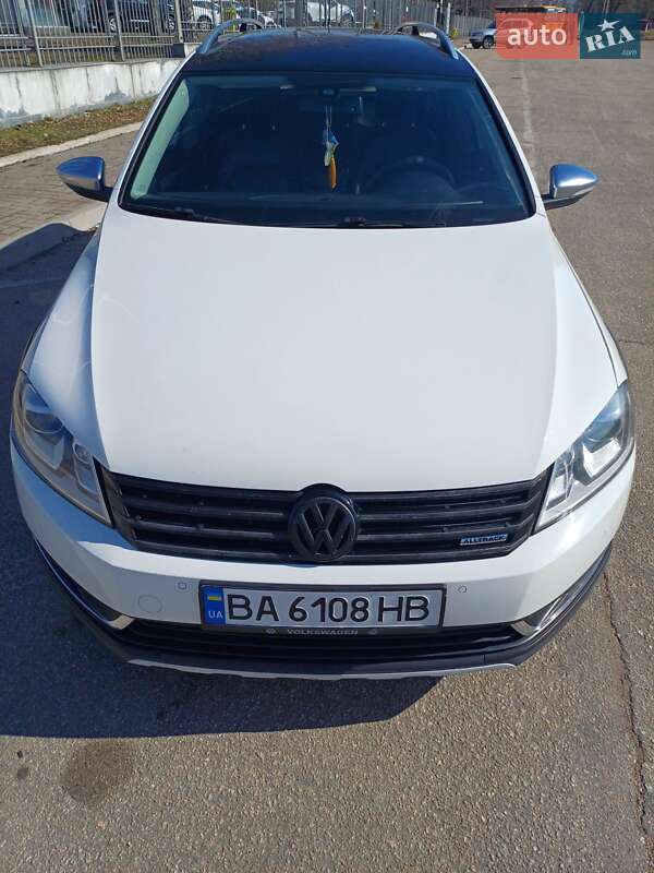 Универсал Volkswagen Passat 2013 в Кропивницком