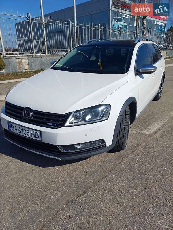 Универсал Volkswagen Passat 2013 в Кропивницком