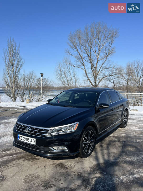 Седан Volkswagen Passat 2015 в Дніпрі