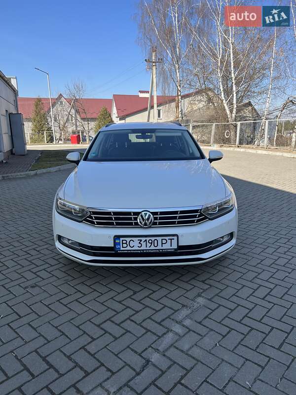 Універсал Volkswagen Passat 2015 в Самборі