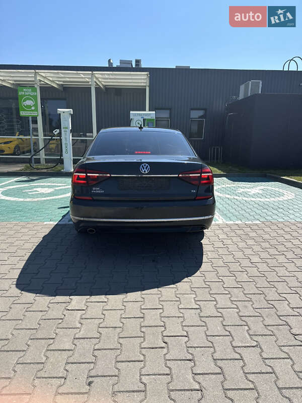 Седан Volkswagen Passat 2017 в Киеве фото 3 Седан Volkswagen Passat 2017 в Киеве