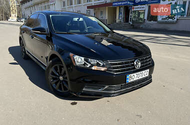 Седан Volkswagen Passat 2016 в Тернополе