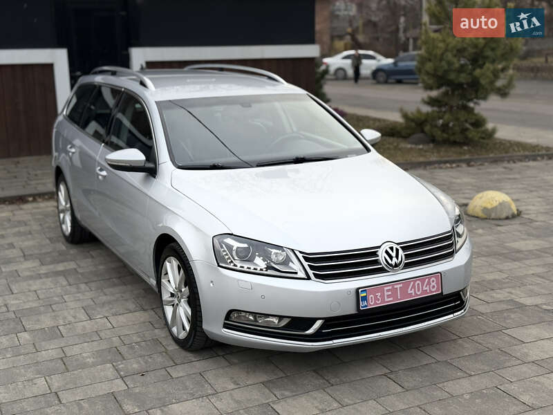 Універсал Volkswagen Passat 2012 в Тячеві