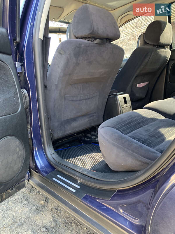 Универсал Volkswagen Passat 2001 в Болграде