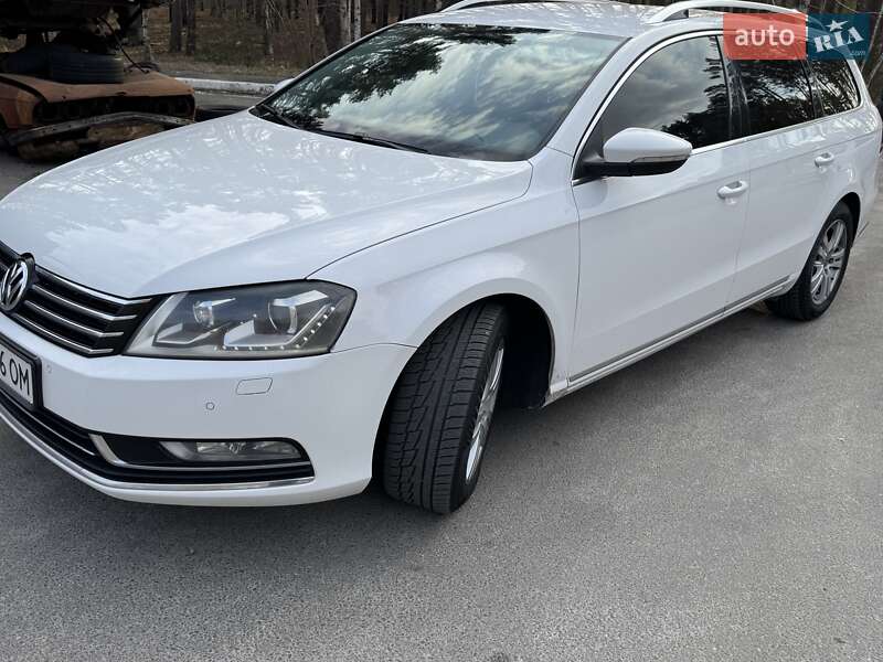 Универсал Volkswagen Passat 2011 в Ирпене