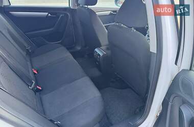 Універсал Volkswagen Passat 2013 в 